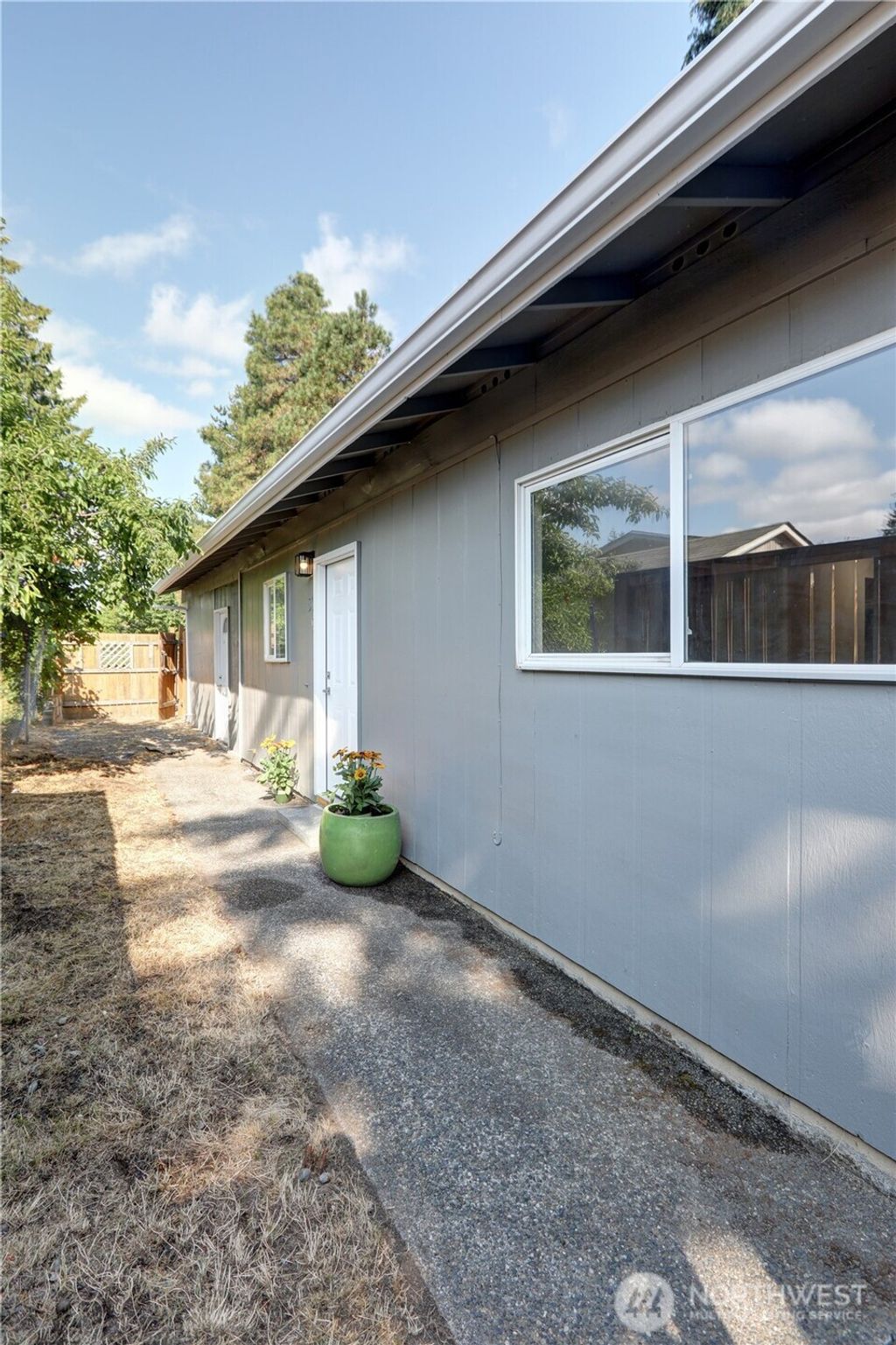 Photo of 507 L Street SE, Auburn, WA 98002 (MLS # 2434664)