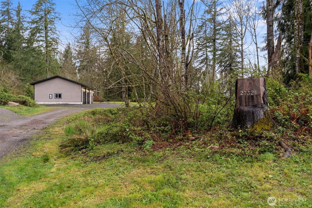 Photo of 27324 SE 224th Street, Maple Valley, WA 98038 (MLS # 2358464)