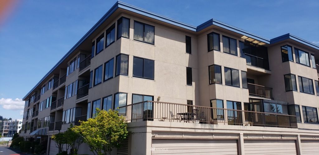 Photo of 601 S 227th Street #203S, Des Moines, WA 98198 (MLS # 1927098)