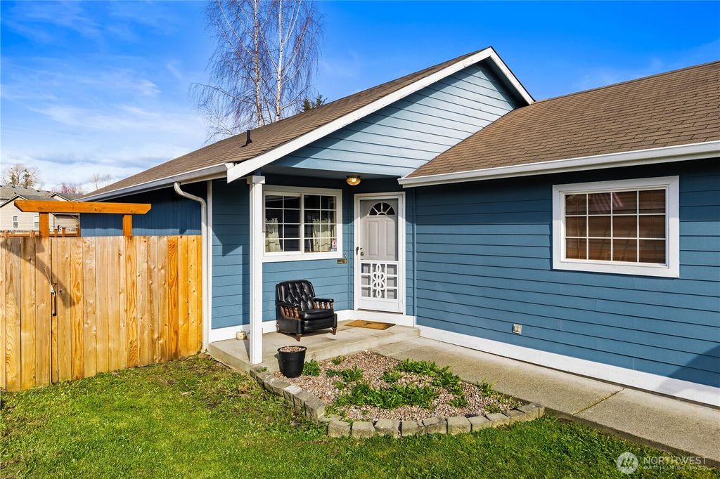 Photo of 10207 59th Dr Dr NE, Marysville, WA 98270 (MLS # 2449562)