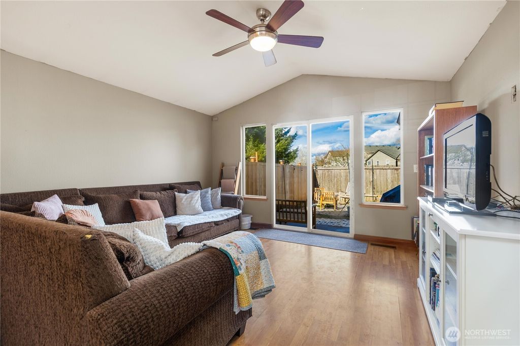 Photo of 10207 59th Dr Dr NE, Marysville, WA 98270 (MLS # 2449562)