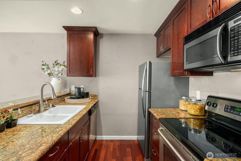 2413 NW 59th Street E201