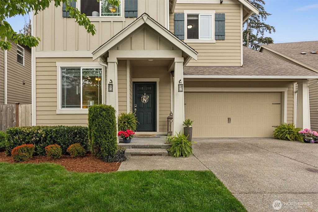 Photo of 18514 18th Avenue E, Spanaway, WA 98387 (MLS # 2522952)