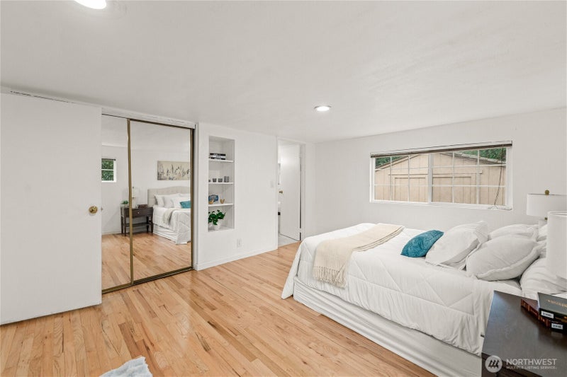 819 SW 134th Street SW