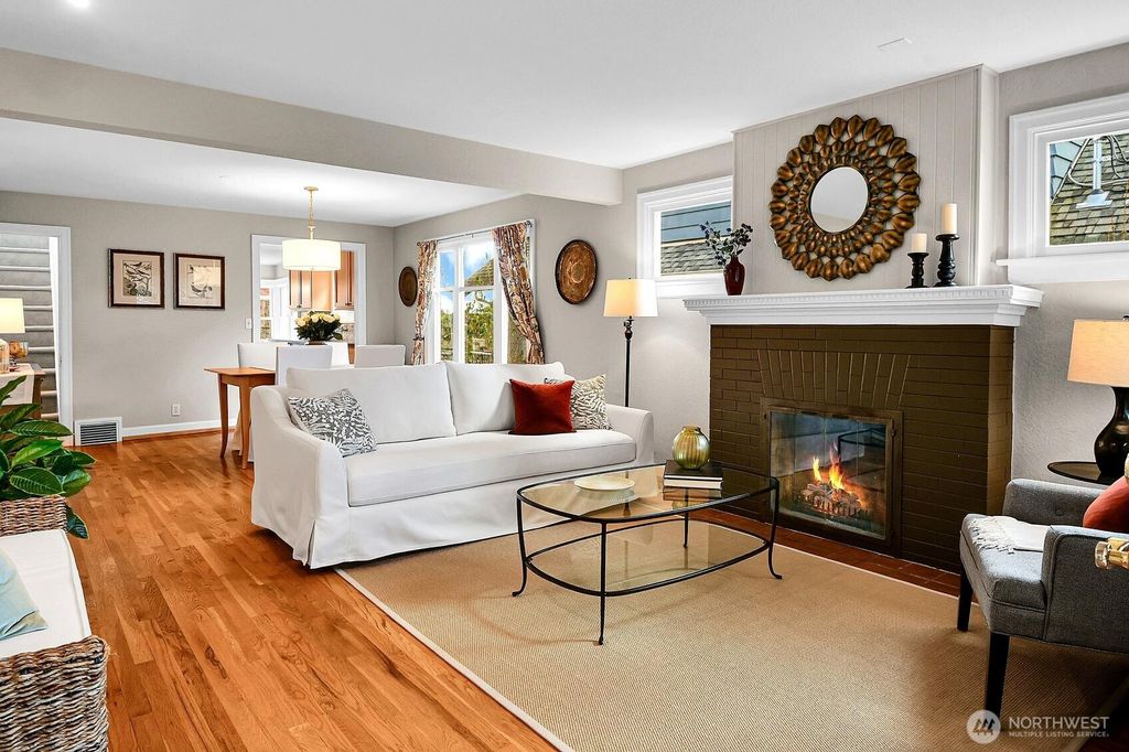 Photo of 608 N 64th St, Seattle, WA 98103 (MLS # 2480901)