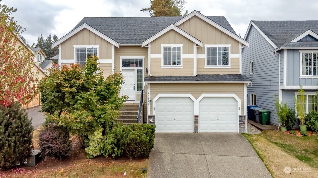 Photo of 14641 SE 189th Place, Renton, WA 98058 (MLS # 1999314)