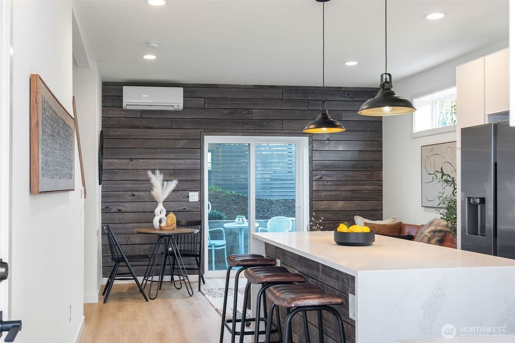 Photo of 1556 S Pearl Street #B, Seattle, WA 98108 (MLS # 2476594)