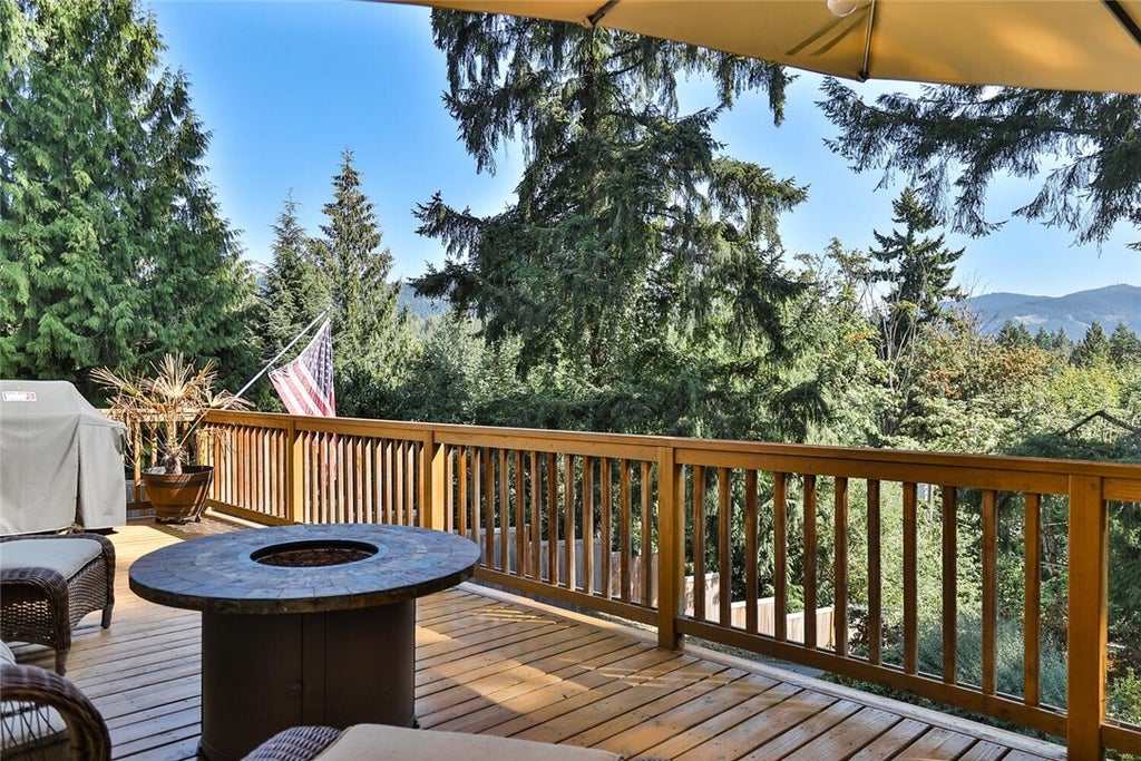 Photo of 14629 204th Avenue SE, Renton, WA 98059 (MLS # 2598521)
