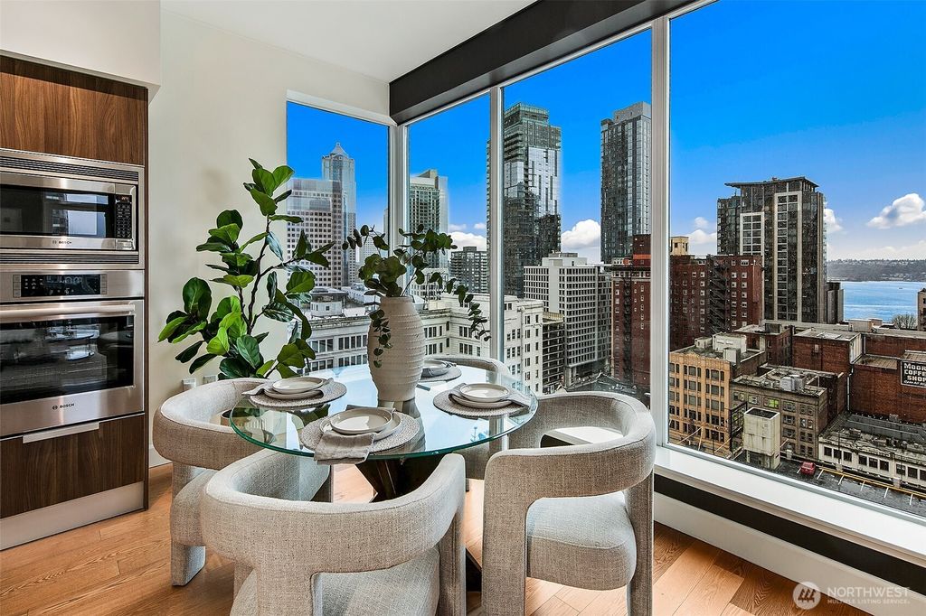 Photo of 1920 4th Avenue #1702, Seattle, WA 98101 (MLS # 2439035)