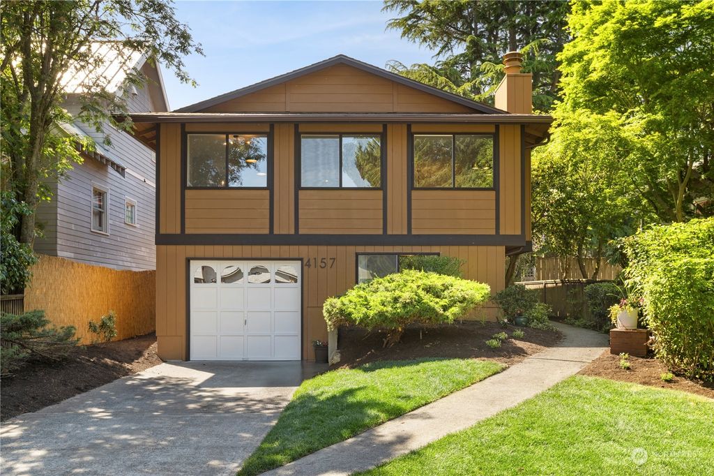 Photo of 4157 47th Avenue SW, Seattle, WA 98116 (MLS # 2238886)
