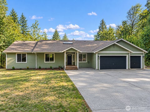 Photo of 4959 Long Lake Road SE, Port Orchard, WA 98367 (MLS # 2578664)