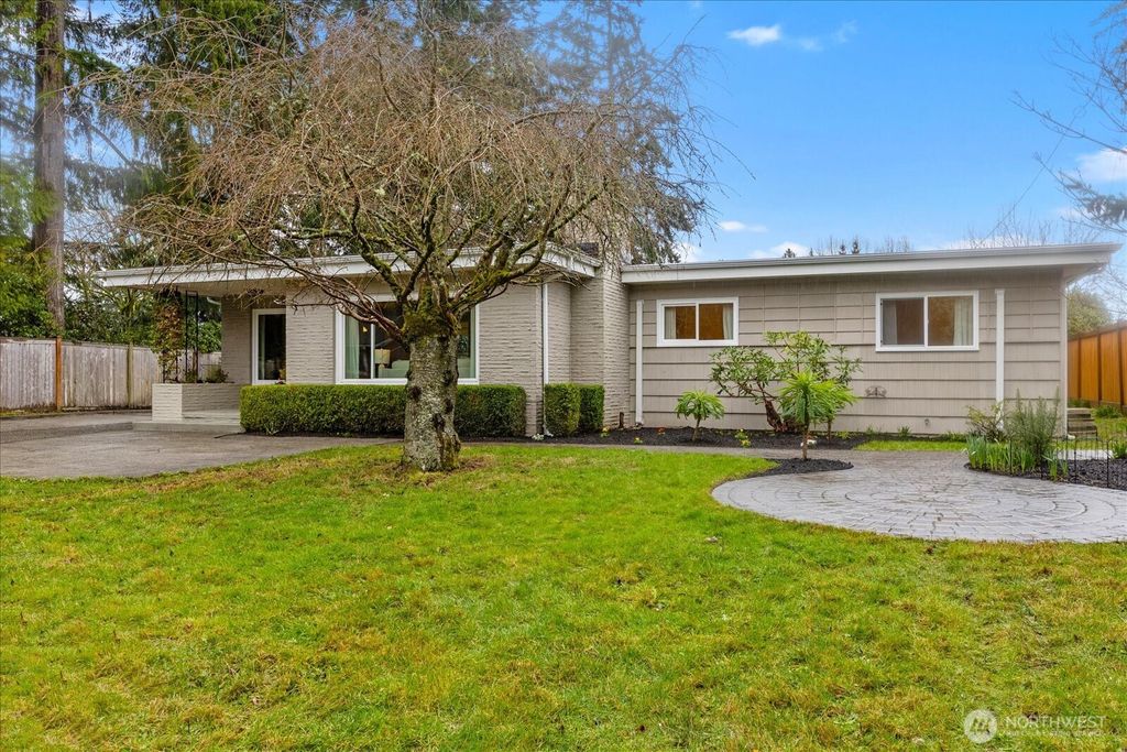 Photo of 17839 1st Avenue NW, Shoreline, WA 98177 (MLS # 2486643)