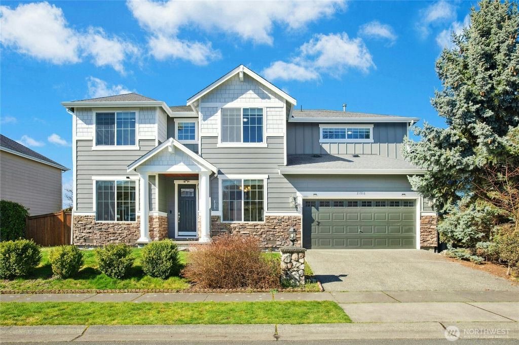 Photo of 21918 40th Avenue SE, Bothell, WA 98021 (MLS # 2347793)