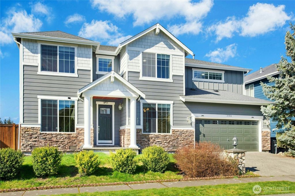 Photo of 21918 40th Avenue SE, Bothell, WA 98021 (MLS # 2347793)