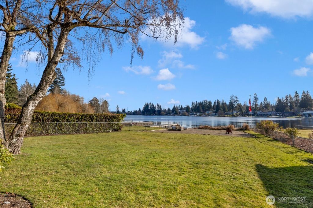 Photo of 4114 Serene Way, Lynnwood, WA 98087 (MLS # 2332859)