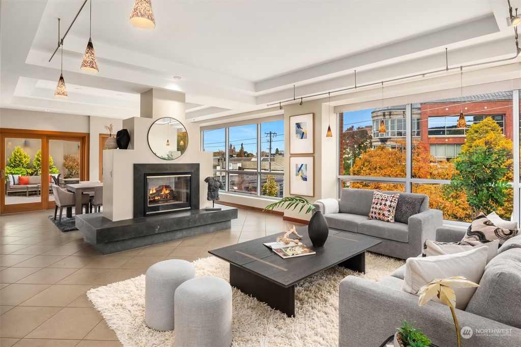 Photo of 812 E Union Street #4, Seattle, WA 98122 (MLS # 2170345)