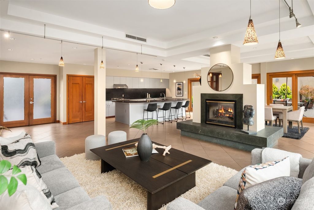 Photo of 812 E Union Street #4, Seattle, WA 98122 (MLS # 2170345)