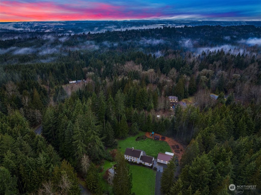Photo of 18321 5th Street NE, Snohomish, WA 98290 (MLS # 2042099)