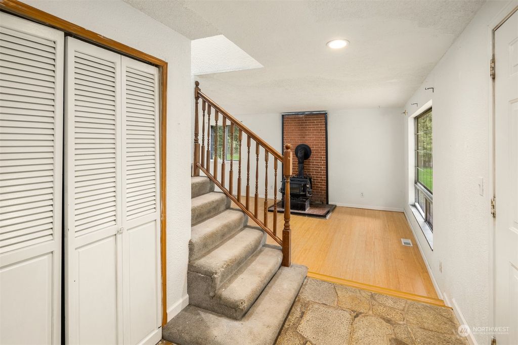Photo of 19449 SE 170th Street, Renton, WA 98058 (MLS # 2266489)