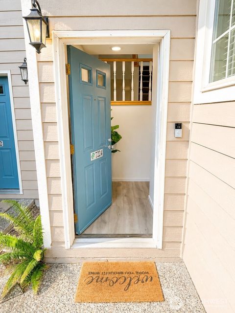 Photo of 7224 NE 171st Lane, Kenmore, WA 98028 (MLS # 2559881)