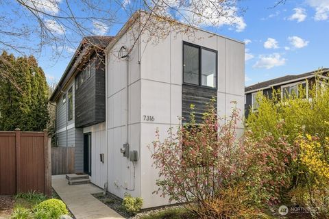 Photo of 7316 Alonzo Avenue NW, Seattle, WA 98117 (MLS # 2499621)