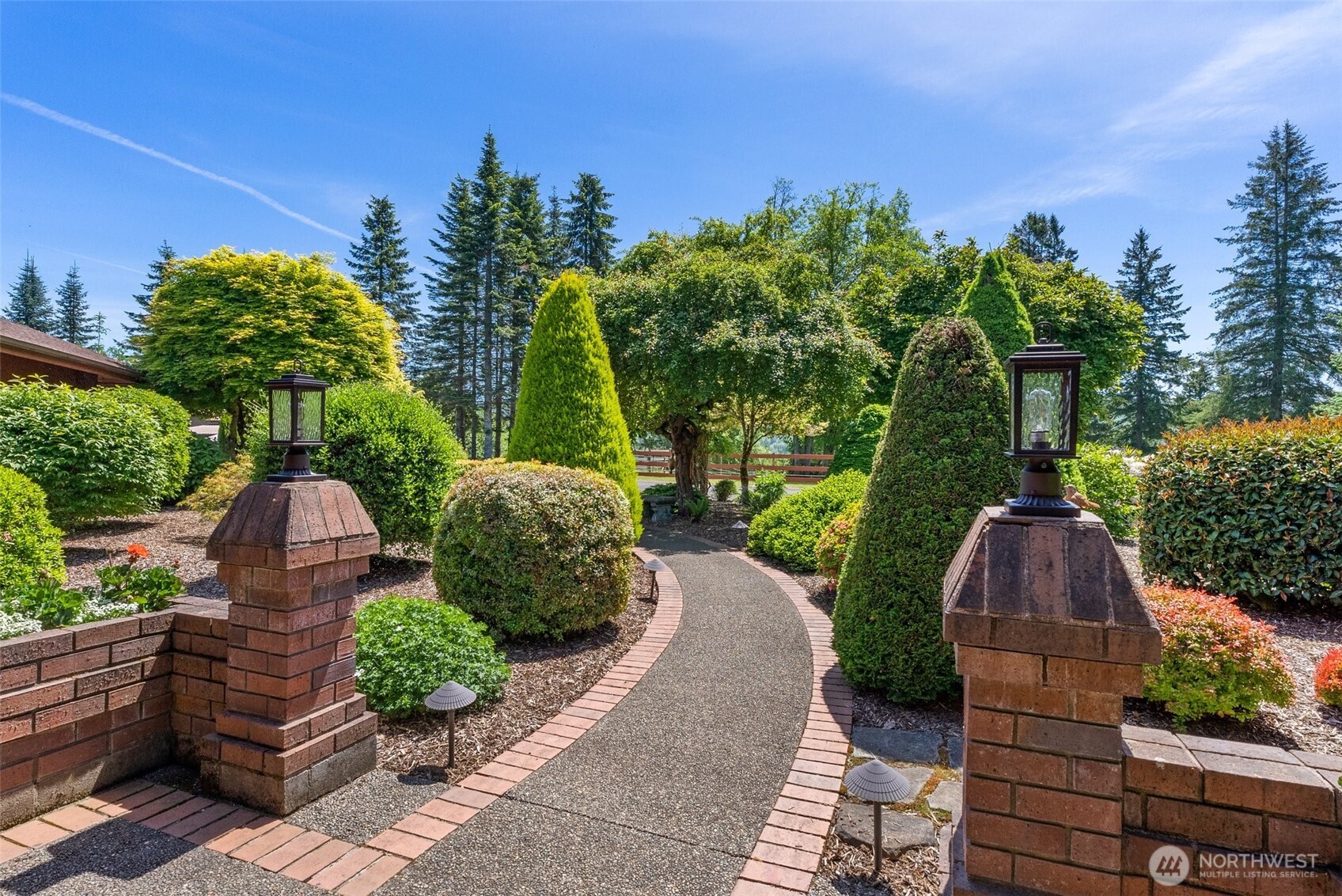 557 Mossyrock Avenue