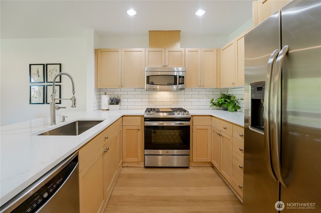 Photo of 220 1st Street #408, Kirkland, WA 98033 (MLS # 2434632)