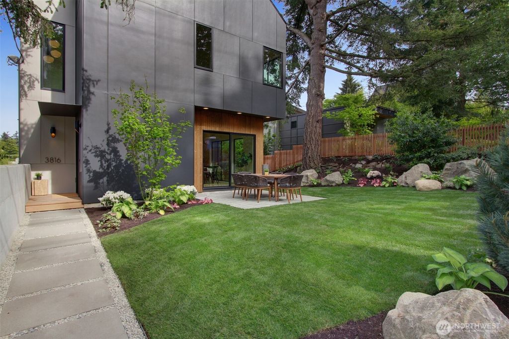 Photo of 3816 36th Avenue W, Seattle, WA 98199 (MLS # 2372806)