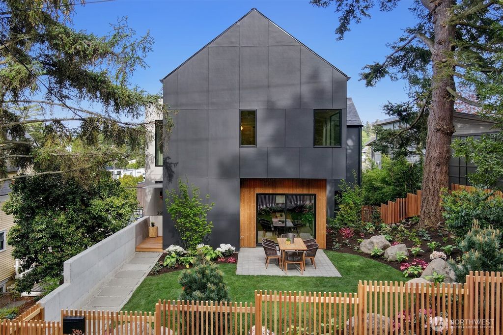 Photo of 3816 36th Avenue W, Seattle, WA 98199 (MLS # 2372806)