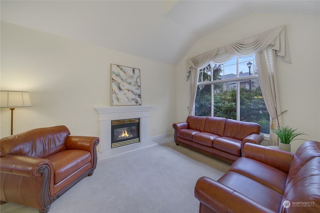 Photo of 6427 165th Place SE, Bellevue, WA 98006 (MLS # 2030937)