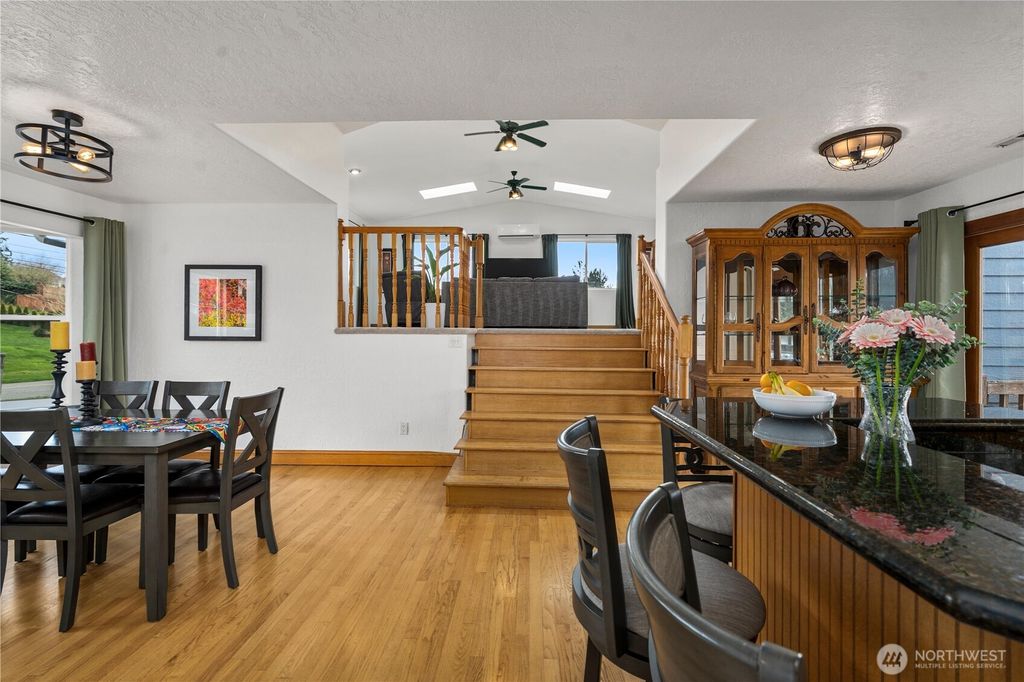 Photo of 8718 48th Place W, Mukilteo, WA 98275 (MLS # 2485548)