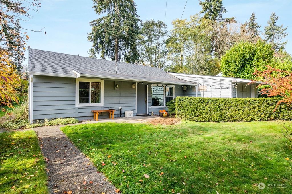 Photo of 23902 53rd Avenue W, Mountlake Terrace, WA 98043 (MLS # 2307874)