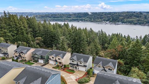 A home in Bremerton