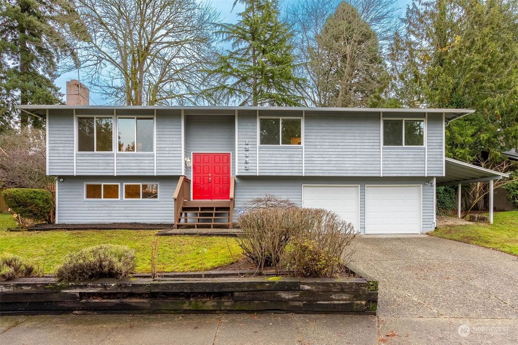 Photo of 12132 104th Avenue NE, Kirkland, WA 98034 (MLS # 2179215)
