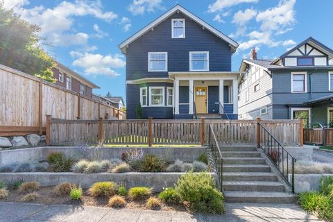 Photo of 1607 6th Avenue W, Seattle, WA 98119 (MLS # 2466062)