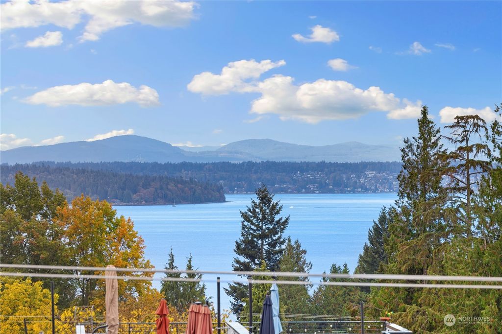 Photo of 4149 SW Frontenac Street #B, Seattle, WA 98136 (MLS # 2306730)