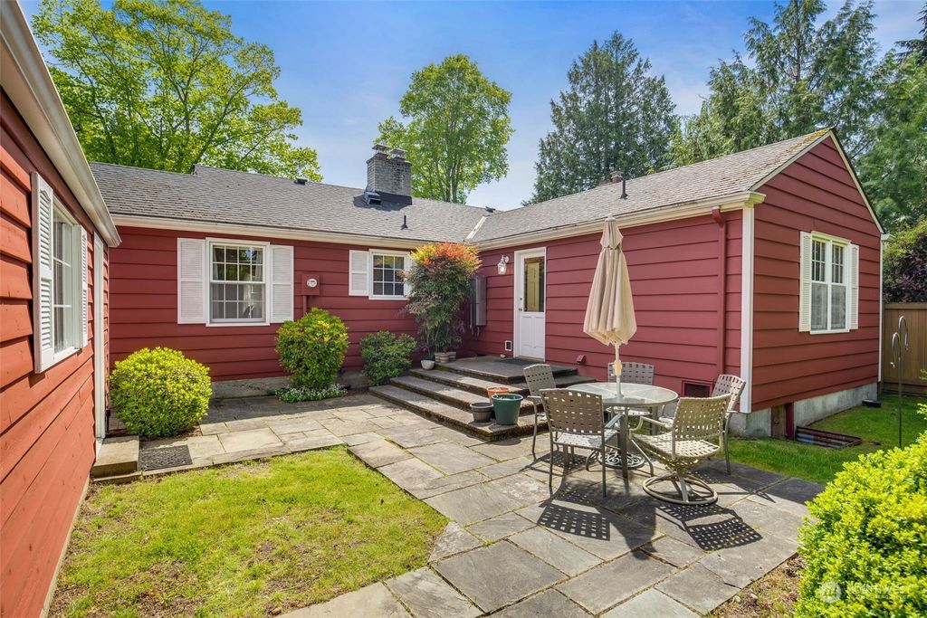 Photo of 6809 42nd Ave NE, Seattle, WA 98115 (MLS # 2237894)