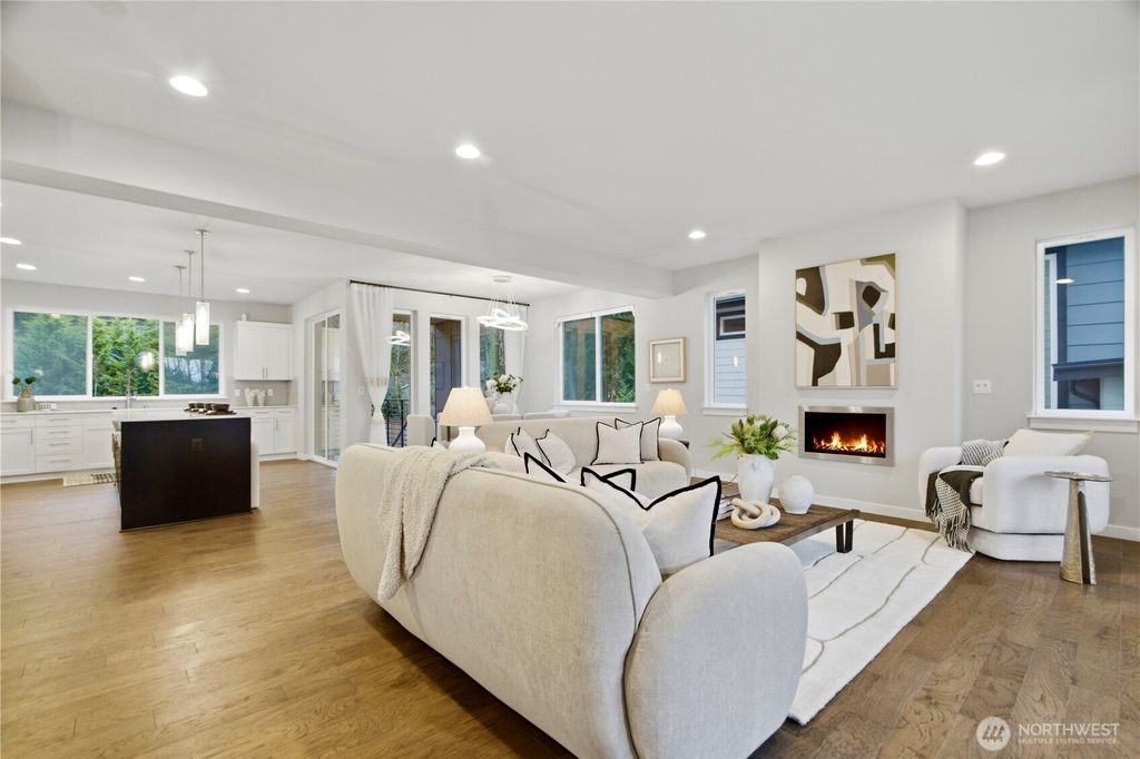 Photo of 8328 138th Lane SE, Newcastle, WA 98059 (MLS # 2491640)