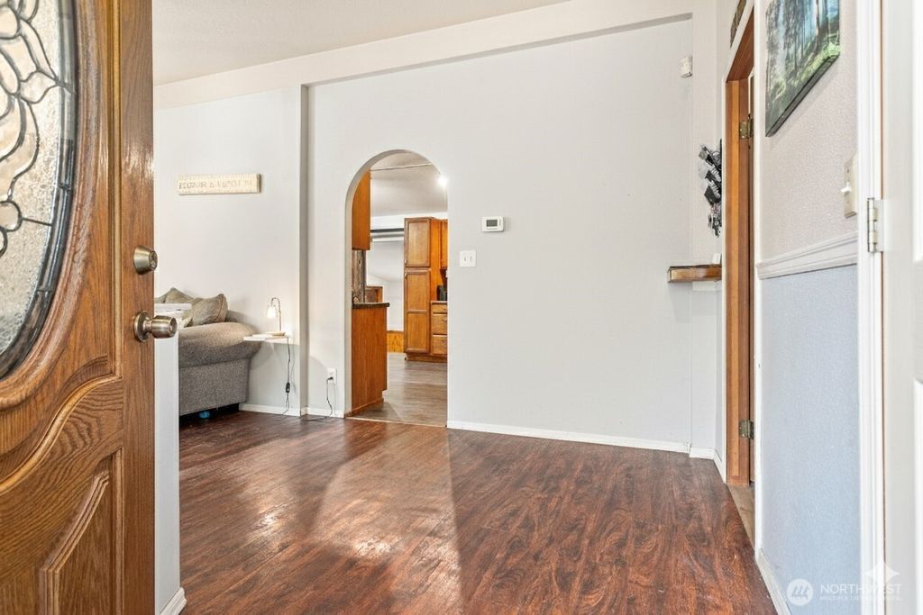 Photo of 172 Sprague Valley Drive, Maple Falls, WA 98266 (MLS # 2479475)