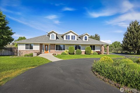 Photo of 221 Shane Porter Road, Walla Walla, WA 99362 (MLS # 2524063)