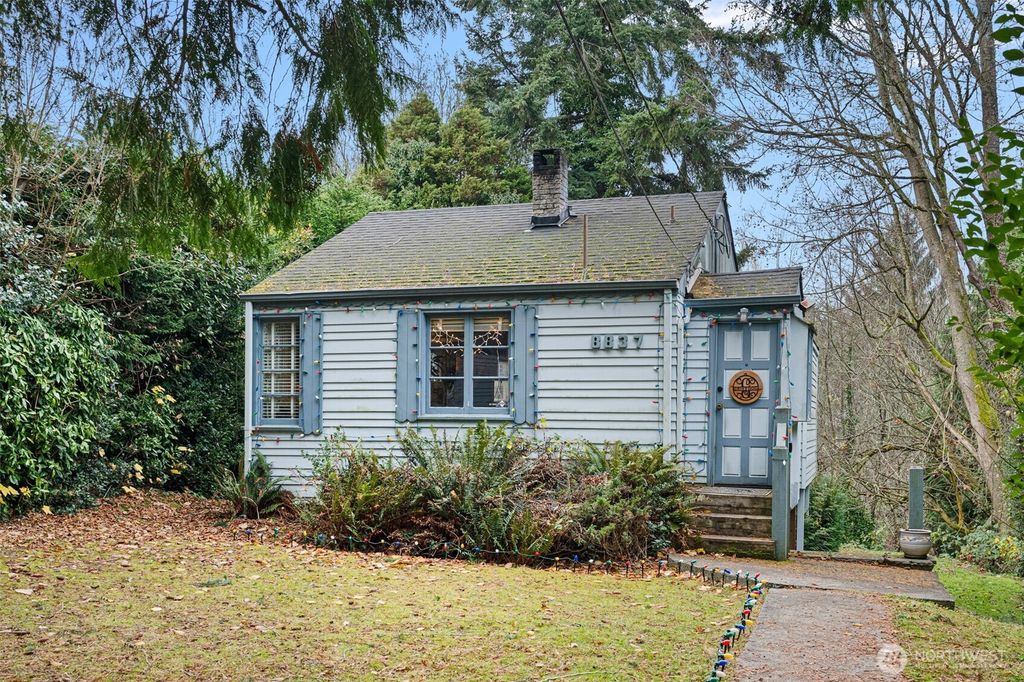 Photo of 8837 29th Avenue NW, Seattle, WA 98117 (MLS # 2390701)