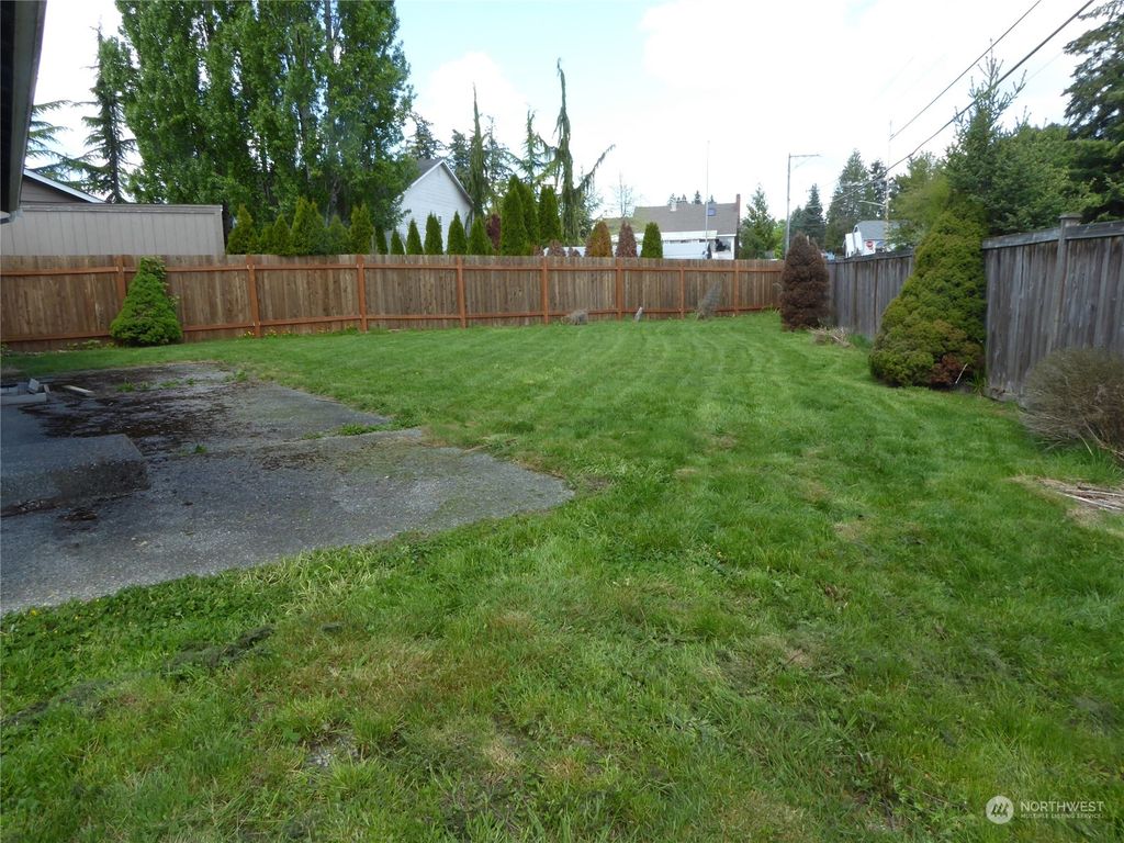 Photo of 6619 98th Place NE, Marysville, WA 98270 (MLS # 2066337)