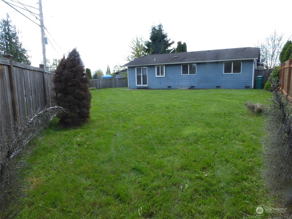 Photo of 6619 98th Place NE, Marysville, WA 98270 (MLS # 2066337)