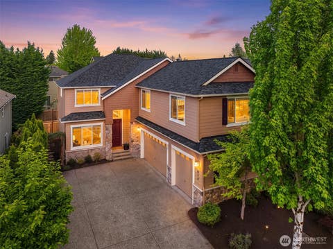 Photo of 914 272nd Place SE, Sammamish, WA 98075 (MLS # 2528298)