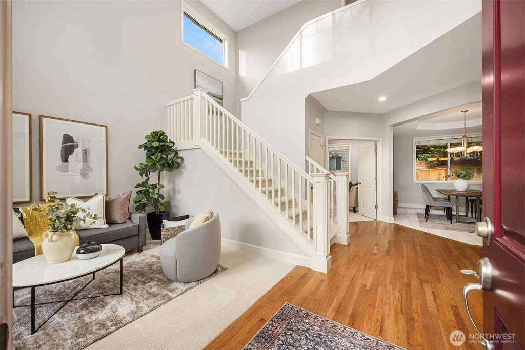 Photo of 914 272nd Place SE, Sammamish, WA 98075 (MLS # 2528298)