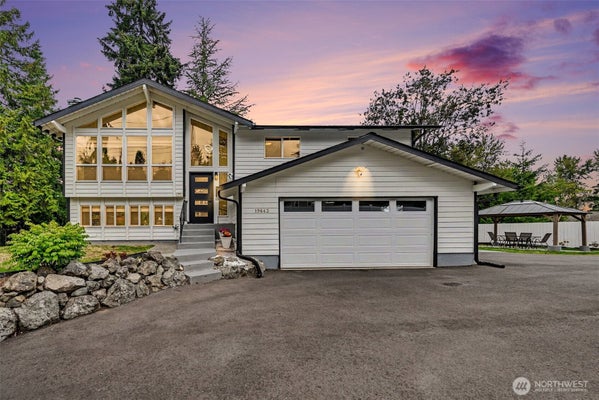 19643 TALBOT RD S, RENTON, WA 98055 - Image 9fe3ade73bb28e5cbaeeca48d5fd2ee6/3915191045