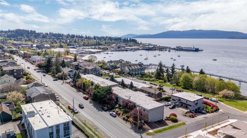 Photo of 700 11th Street #C4, Bellingham, WA 98225 (MLS # 2511716)