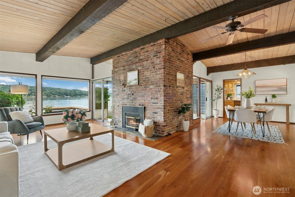 Photo of 13008 Riviera Place NE, Seattle, WA 98125 (MLS # 2415883)