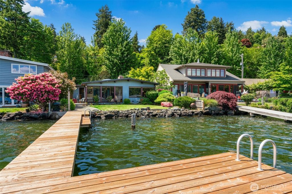 Photo of 13008 Riviera Place NE, Seattle, WA 98125 (MLS # 2415883)