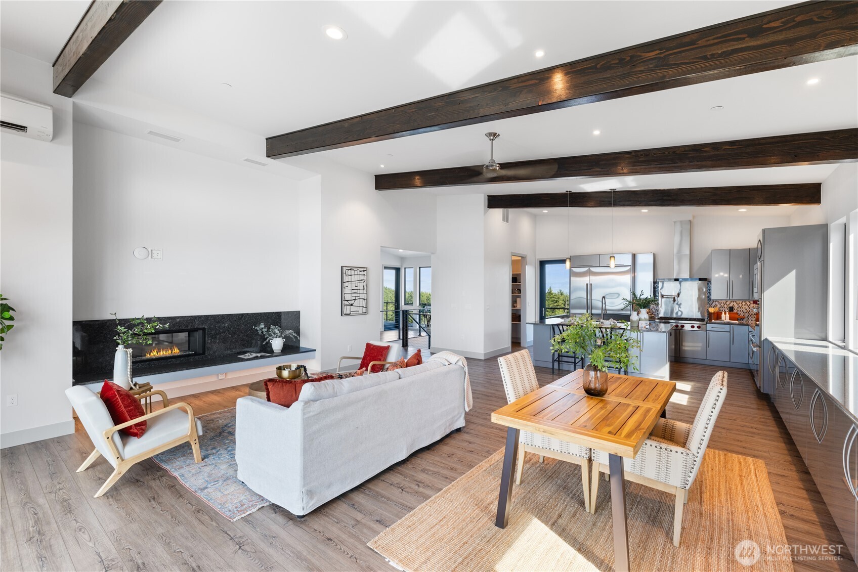 3943 Rockridge Parkway